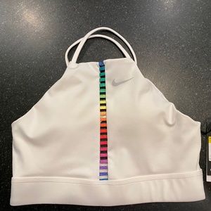 Nike Sports Bra small nwt